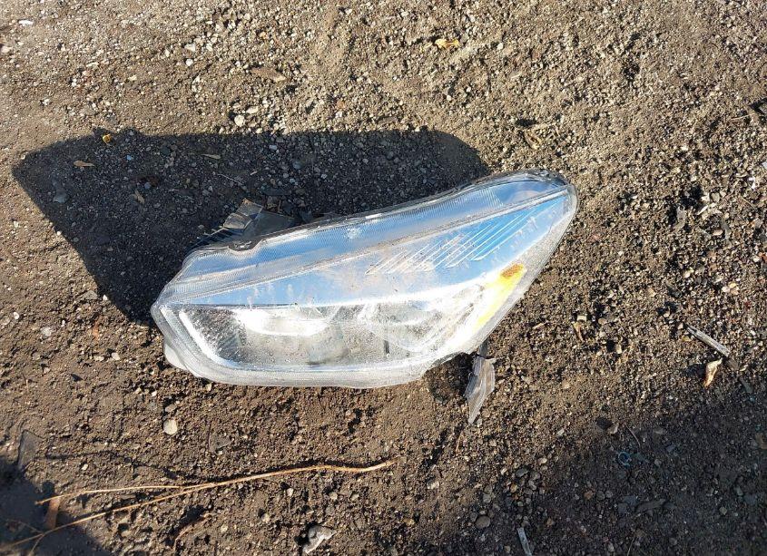 Photo 12 of 2018 Ford Escape SEL (VIN 1FMCU0HD6JUC68548)