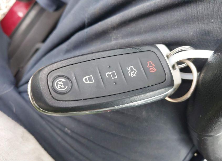 Photo 11 of 2019 Ford Escape SEL (VIN 1FMCU0HD6KUA60901)