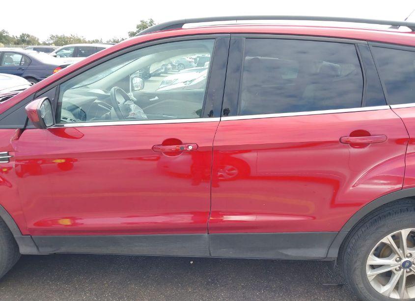 Photo 15 of 2019 Ford Escape SEL (VIN 1FMCU0HD6KUB66006)