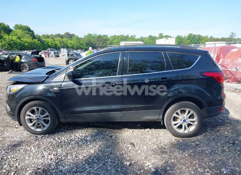 Photo 14 of 2019 Ford Escape SEL (VIN 1FMCU0HD6KUC29217)