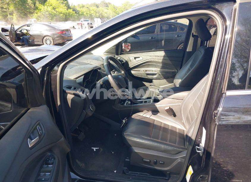 Photo 5 of 2019 Ford Escape SEL (VIN 1FMCU0HD6KUC29217)