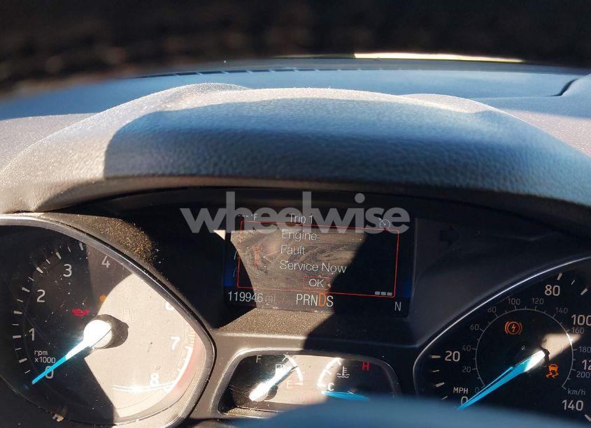 Photo 16 of 2019 Ford Escape SEL (VIN 1FMCU0HD6KUC30965)