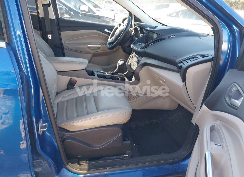 Photo 5 of 2019 Ford Escape SEL (VIN 1FMCU0HD6KUC30965)