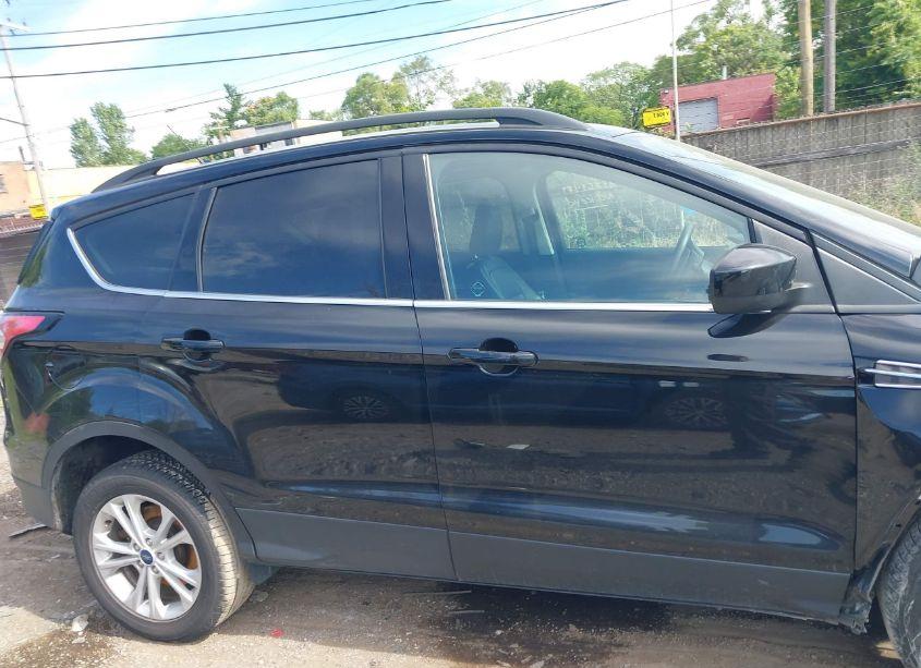 Photo 13 of 2018 Ford Escape SEL (VIN 1FMCU0HD7JUC71782)