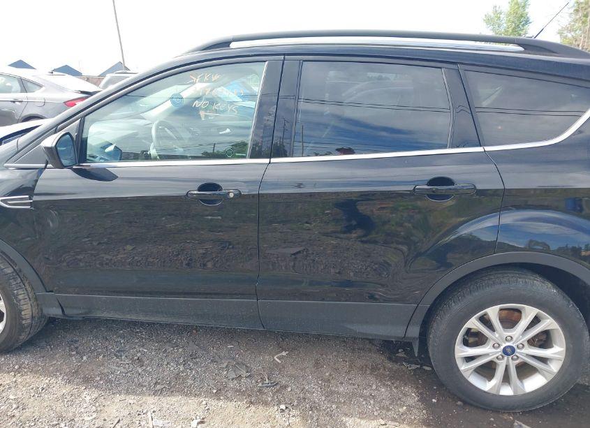 Photo 14 of 2018 Ford Escape SEL (VIN 1FMCU0HD7JUC71782)