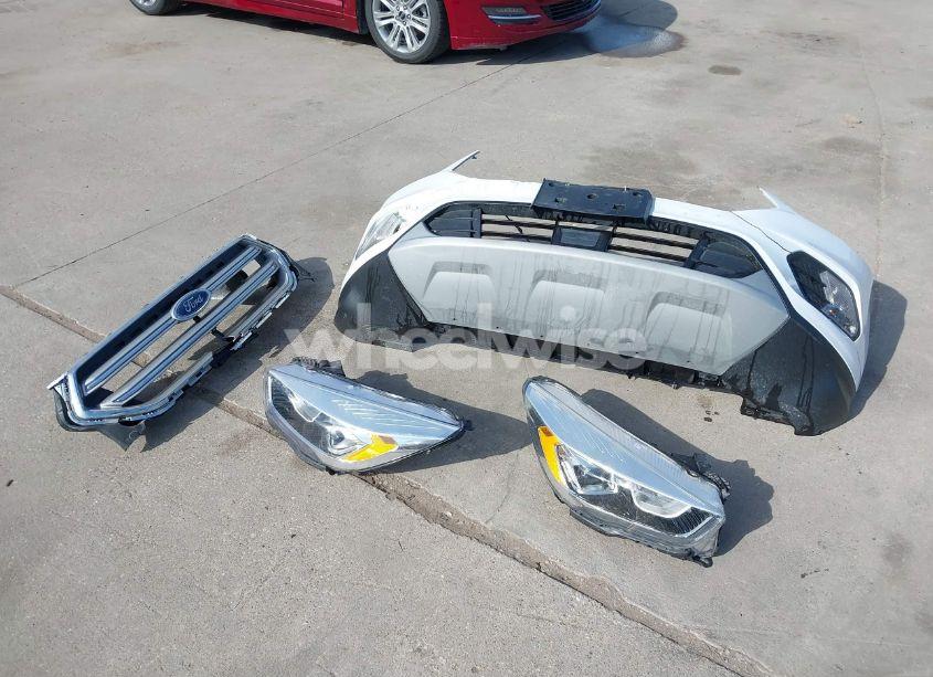 Photo 12 of 2019 Ford Escape (VIN 1FMCU0HD7KUA41211)