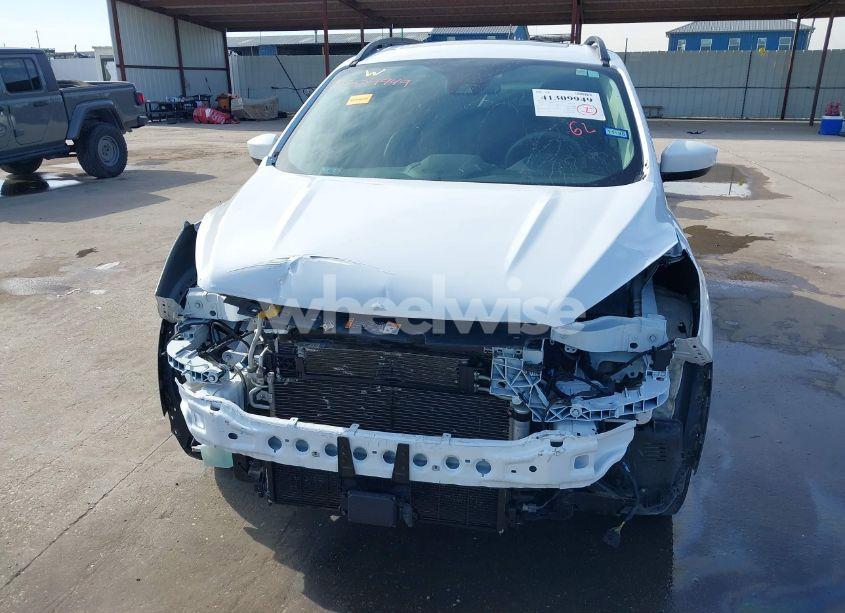 Photo 6 of 2019 Ford Escape (VIN 1FMCU0HD7KUA41211)