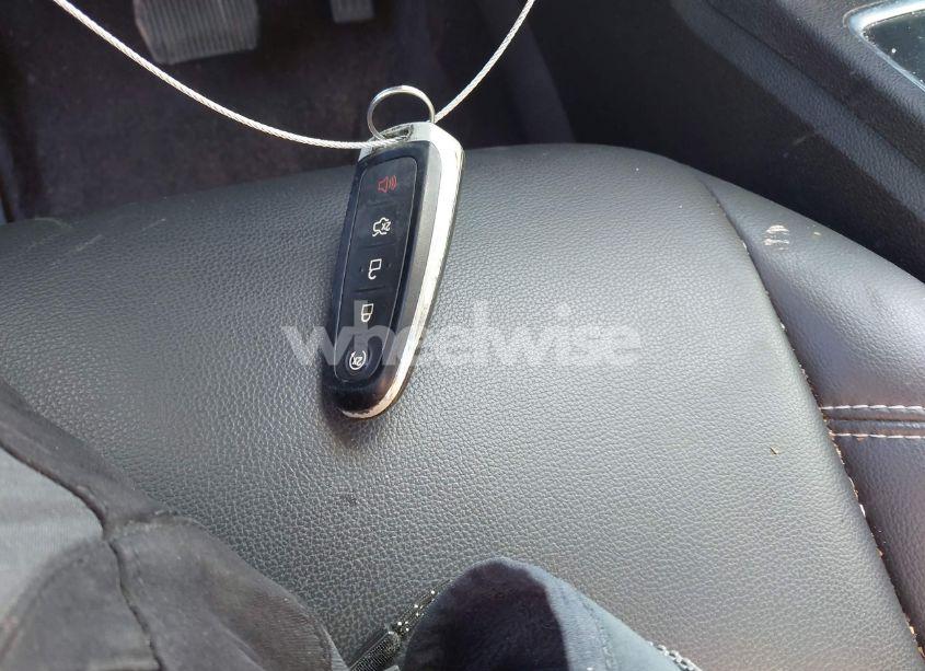 Photo 11 of 2019 Ford Escape SEL (VIN 1FMCU0HD7KUB01018)