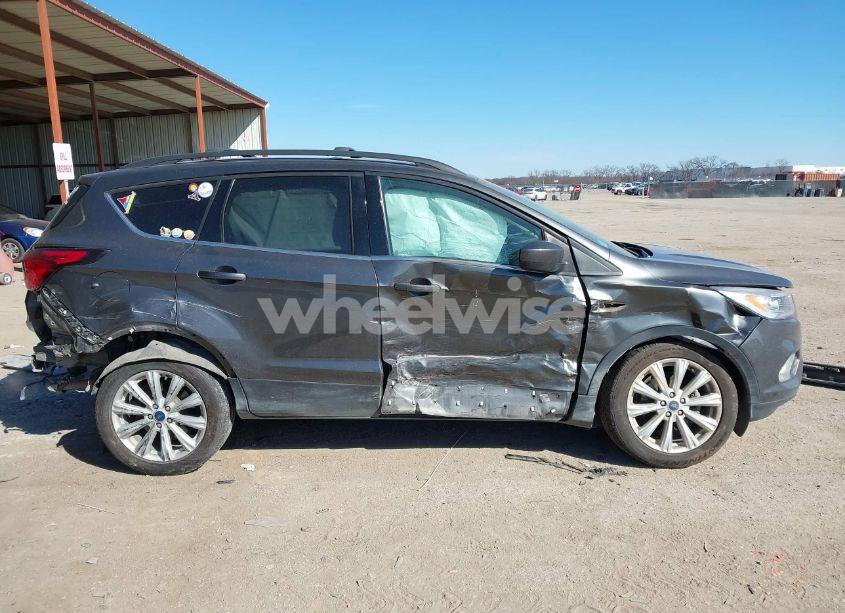 Photo 14 of 2019 Ford Escape SEL (VIN 1FMCU0HD7KUB01018)
