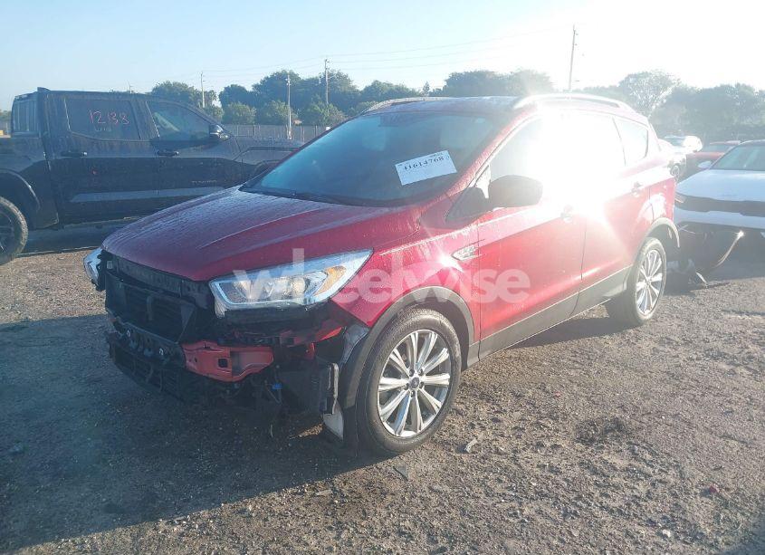 Photo 2 of 2019 Ford Escape SEL (VIN 1FMCU0HD7KUB20913)