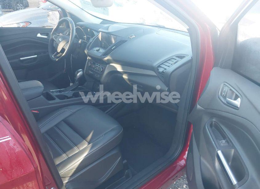 Photo 5 of 2019 Ford Escape SEL (VIN 1FMCU0HD7KUB20913)