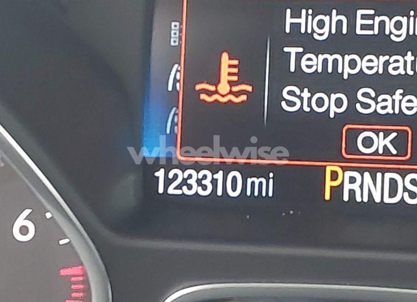 Photo 16 of 2019 Ford Escape SEL (VIN 1FMCU0HD7KUB74597)