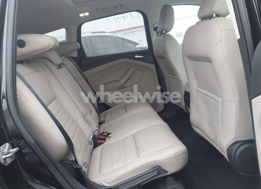 Photo 8 of 2019 Ford Escape SEL (VIN 1FMCU0HD7KUB74597)