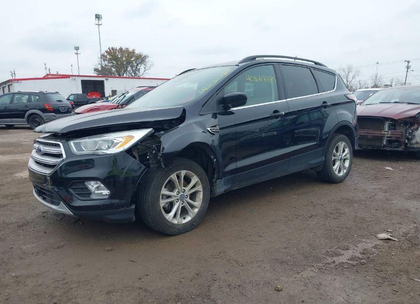 Photo 2 of 2018 Ford Escape SEL (VIN 1FMCU0HD8JUA75690)