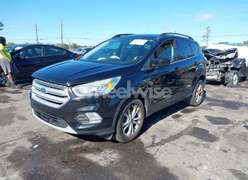 Photo 2 of 2018 Ford Escape SEL (VIN 1FMCU0HD8JUB20739)