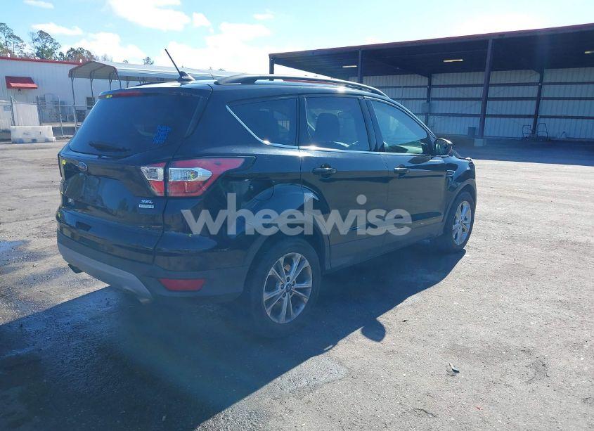 Photo 4 of 2018 Ford Escape SEL (VIN 1FMCU0HD8JUB20739)