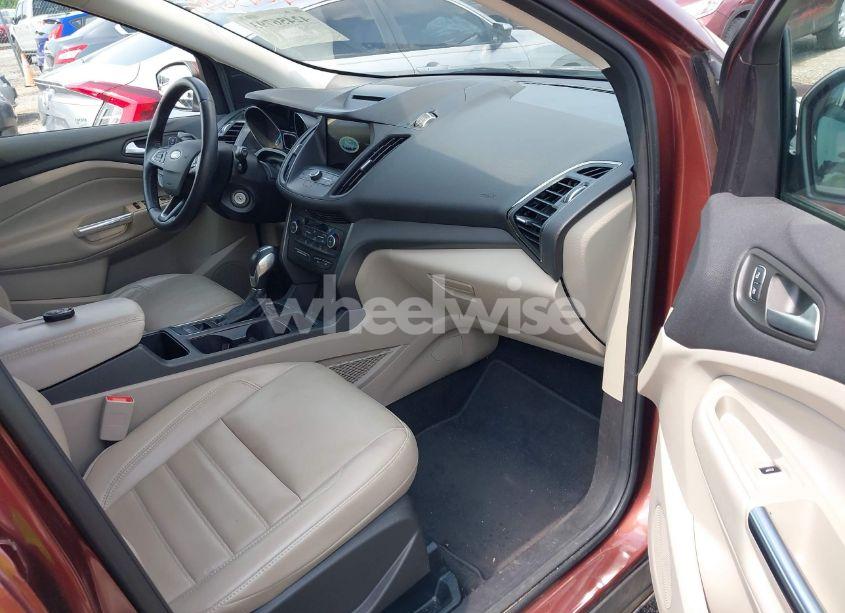 Photo 5 of 2018 Ford Escape SEL (VIN 1FMCU0HD8JUC68485)