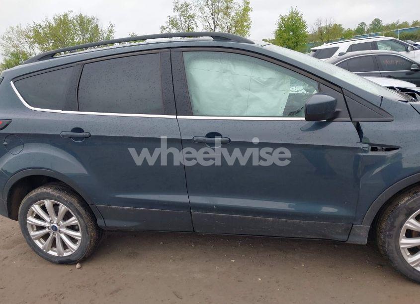 Photo 13 of 2019 Ford Escape SEL (VIN 1FMCU0HD8KUA95939)