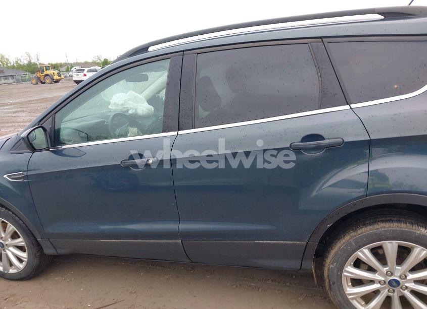 Photo 14 of 2019 Ford Escape SEL (VIN 1FMCU0HD8KUA95939)