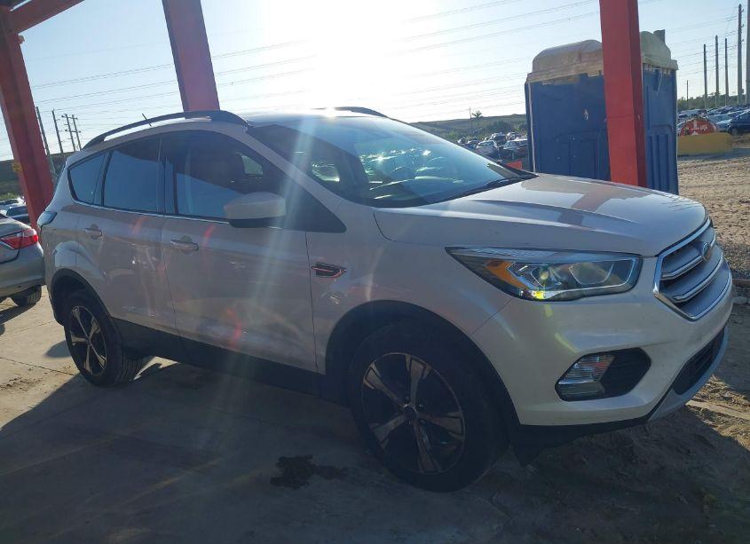 Photo 13 of 2018 Ford Escape SEL (VIN 1FMCU0HD9JUA07298)