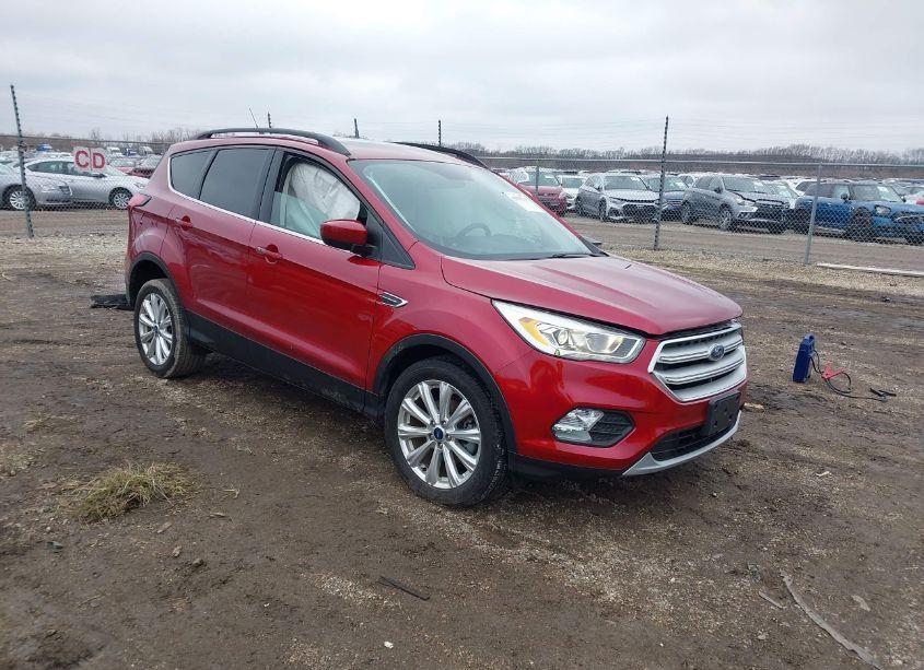 2019 Ford Escape SEL (VIN 1FMCU0HD9KUA92631) main photo