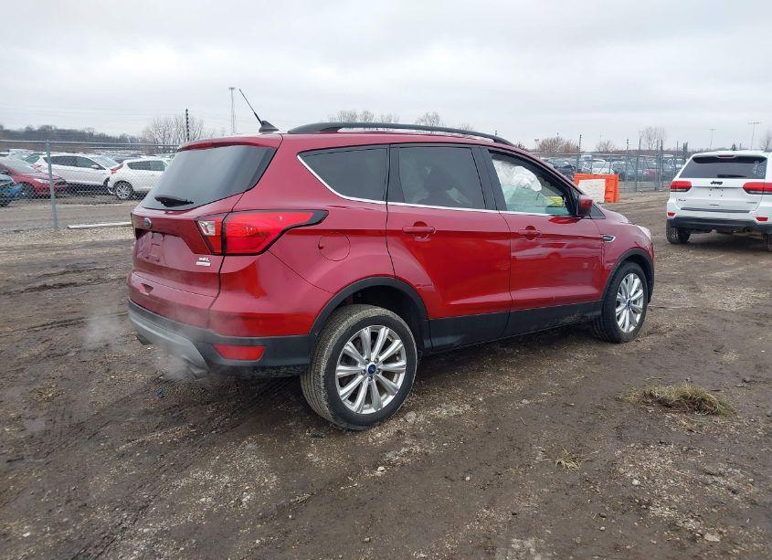 Photo 4 of 2019 Ford Escape SEL (VIN 1FMCU0HD9KUA92631)