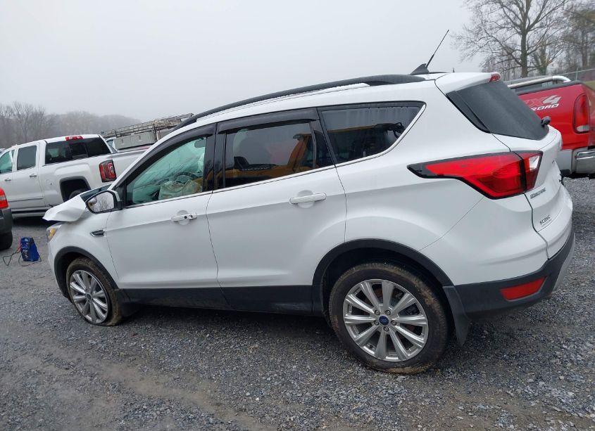 Photo 15 of 2019 Ford Escape SEL (VIN 1FMCU0HD9KUB74889)