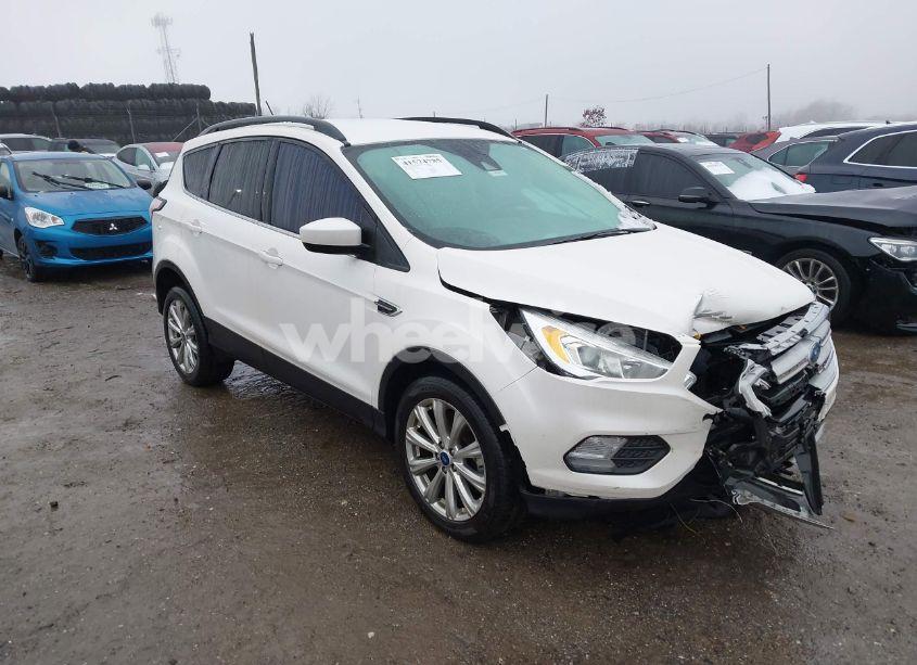 2018 Ford Escape SEL (VIN 1FMCU0HDXJUA79479) main photo