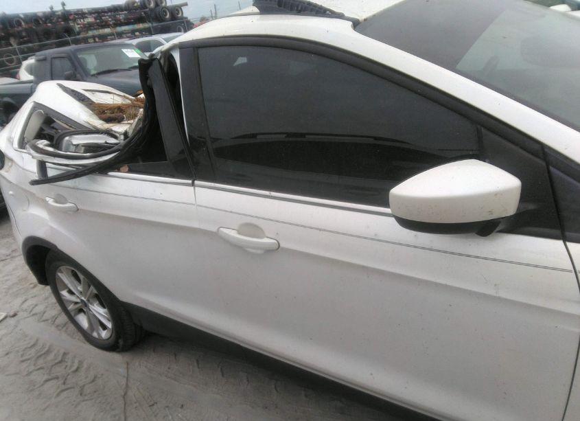 Photo 13 of 2018 Ford Escape SEL (VIN 1FMCU0HDXJUD14592)