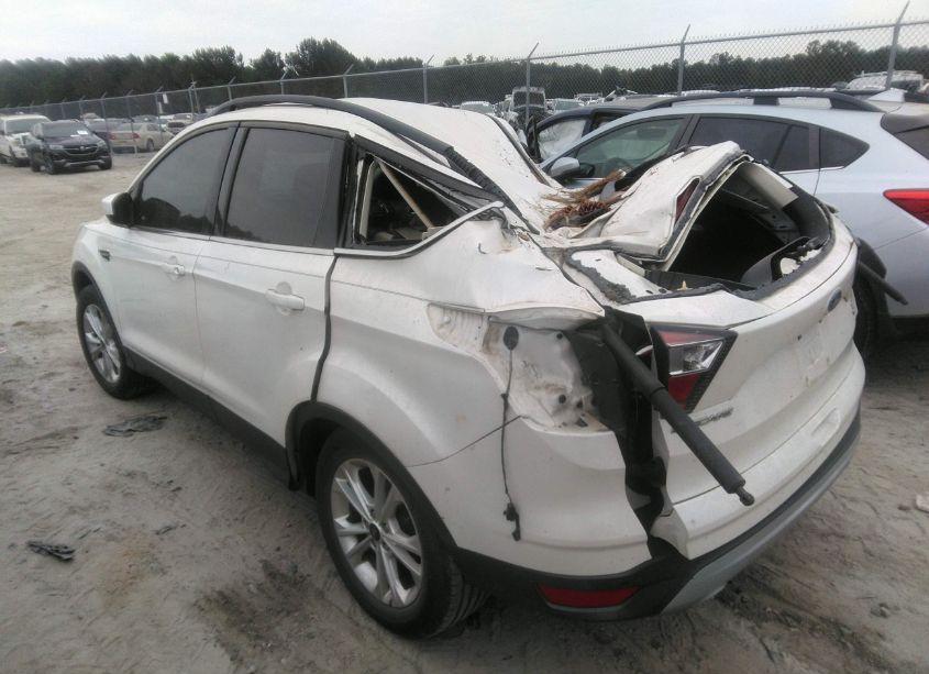 Photo 3 of 2018 Ford Escape SEL (VIN 1FMCU0HDXJUD14592)