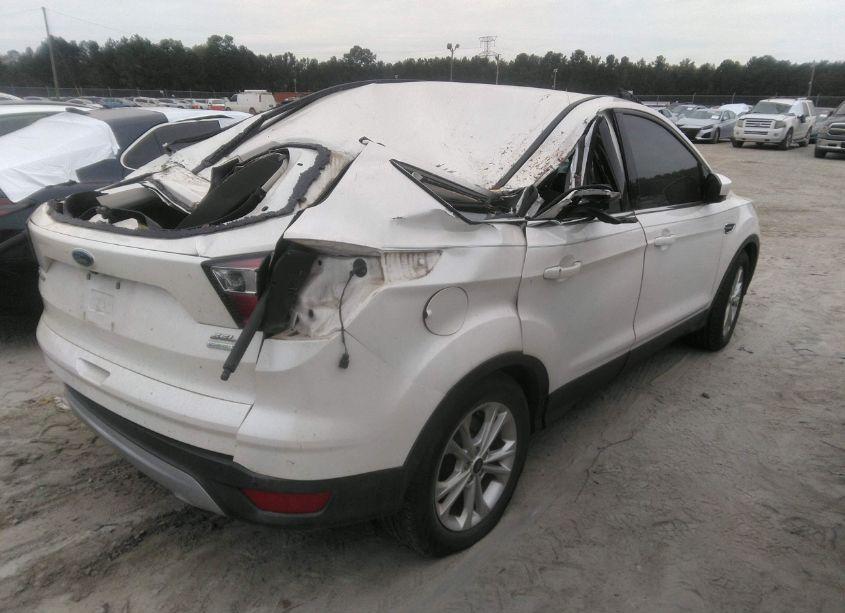 Photo 4 of 2018 Ford Escape SEL (VIN 1FMCU0HDXJUD14592)