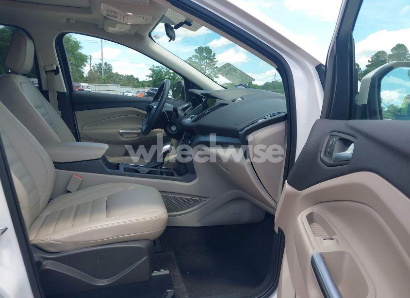 Photo 5 of 2018 Ford Escape SEL (VIN 1FMCU0HDXJUD20098)