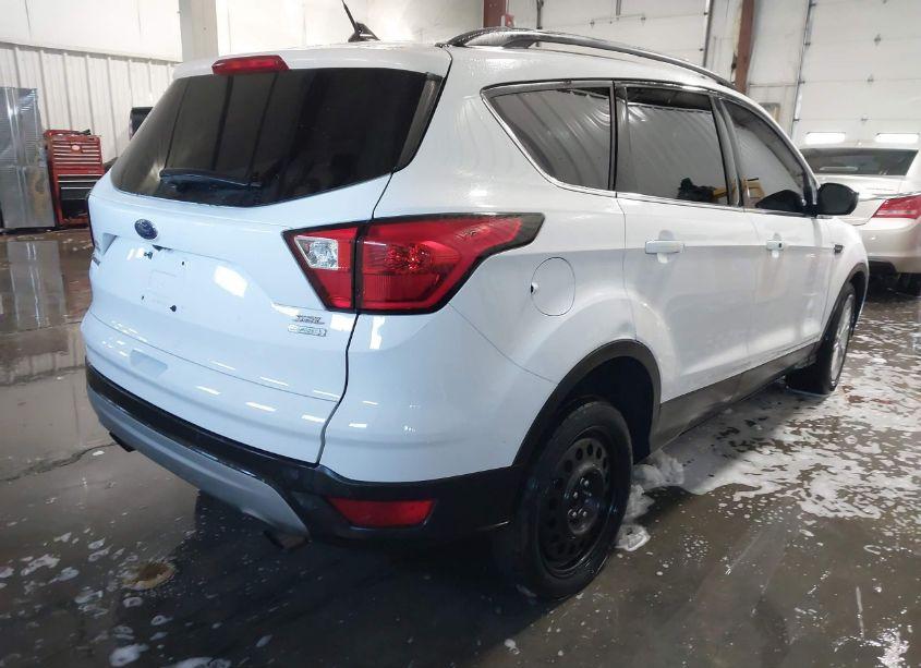 Photo 4 of 2019 Ford Escape SEL (VIN 1FMCU0HDXKUA54177)