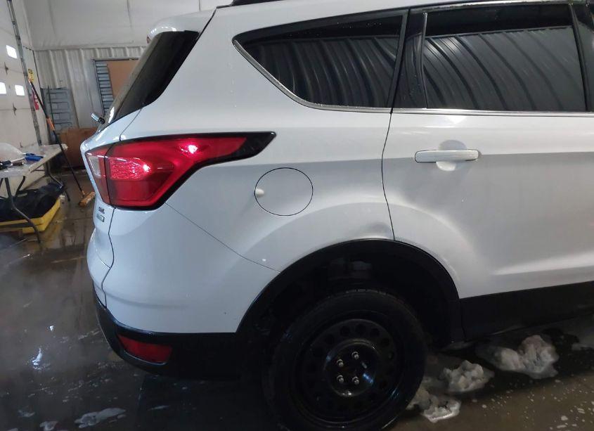 Photo 6 of 2019 Ford Escape SEL (VIN 1FMCU0HDXKUA54177)
