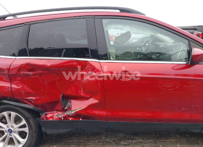 Photo 13 of 2019 Ford Escape SEL (VIN 1FMCU0HDXKUB45370)