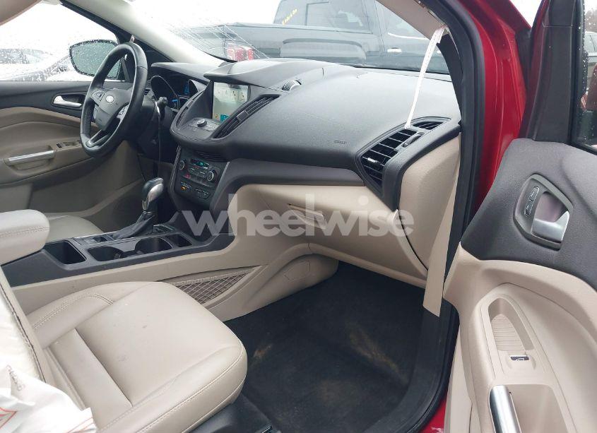 Photo 5 of 2019 Ford Escape SEL (VIN 1FMCU0HDXKUB45370)