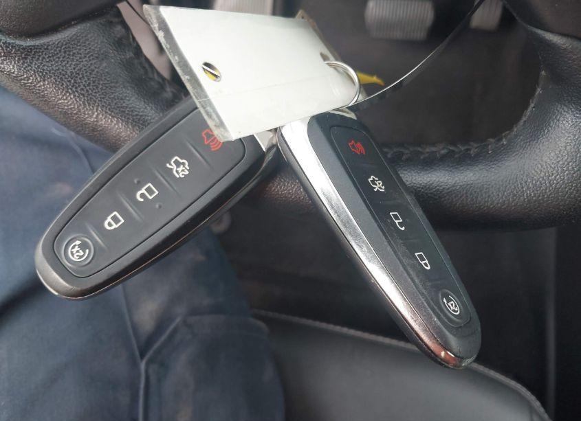 Photo 11 of 2019 Ford Escape SEL (VIN 1FMCU0HDXKUB46518)