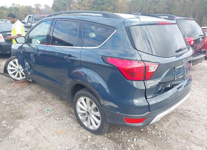 Photo 3 of 2019 Ford Escape SEL (VIN 1FMCU0HDXKUB46518)