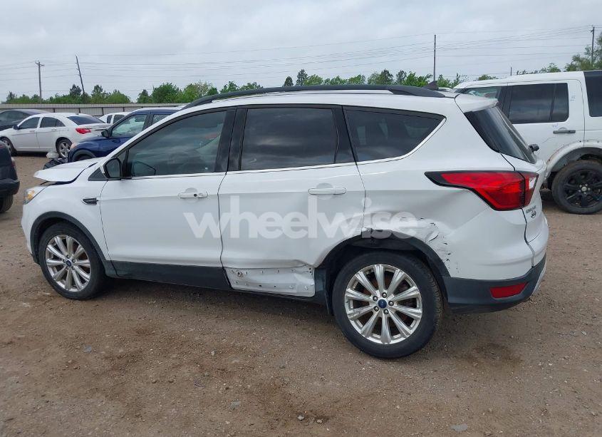 Photo 14 of 2019 Ford Escape SEL (VIN 1FMCU0HDXKUB57261)