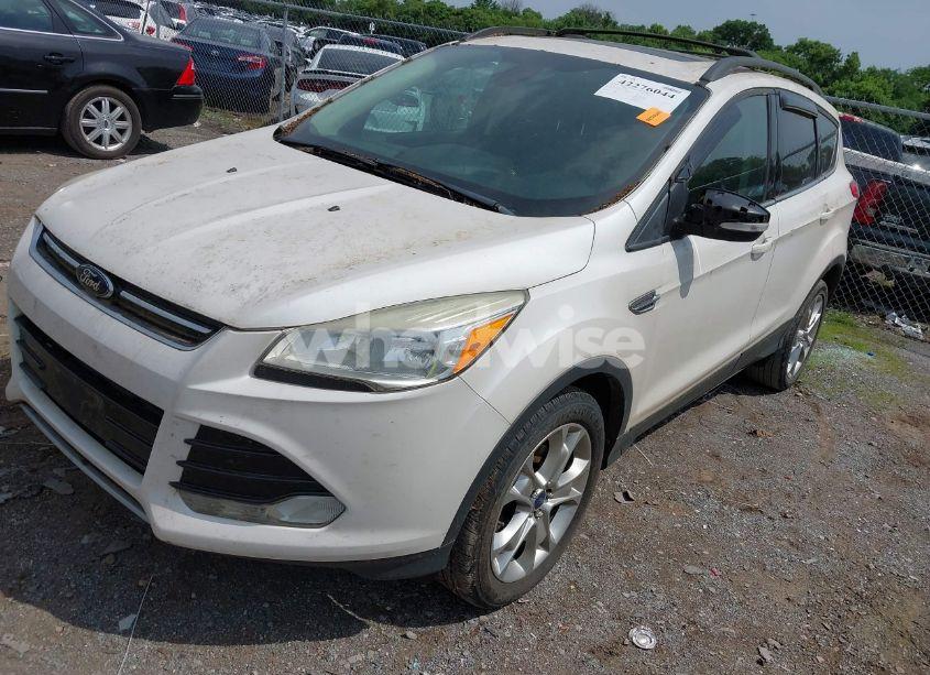 Photo 2 of 2013 Ford Escape SEL (VIN 1FMCU0HX3DUC10976)