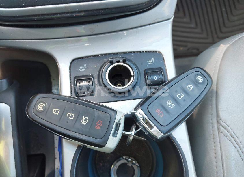 Photo 11 of 2013 Ford Escape SEL (VIN 1FMCU0HX5DUB05307)