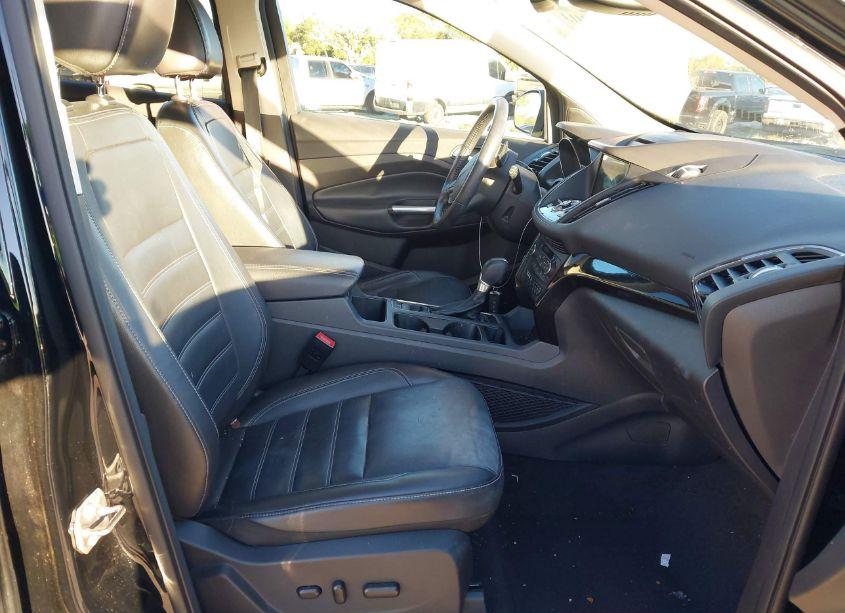 Photo 5 of 2017 Ford Escape TITANIUM (VIN 1FMCU0J90HUB01103)