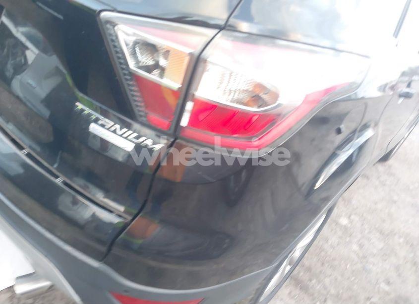 Photo 18 of 2017 Ford Escape TITANIUM (VIN 1FMCU0J90HUB14658)