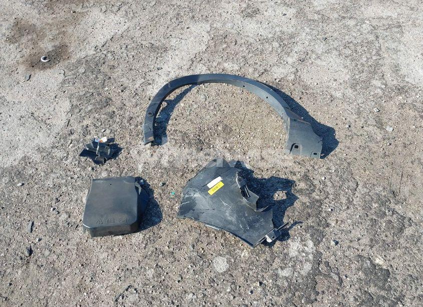 Photo 12 of 2018 Ford Escape TITANIUM (VIN 1FMCU0J90JUB40683)