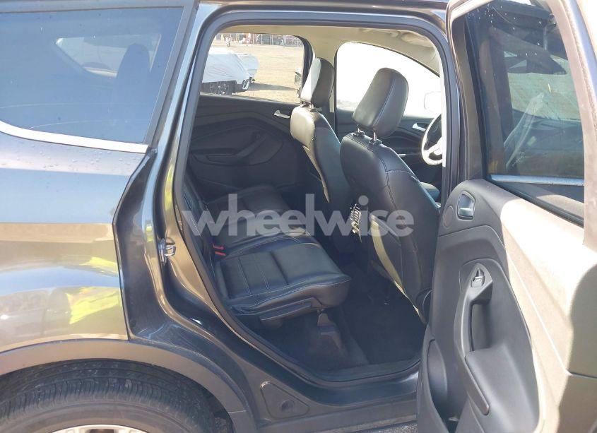 Photo 8 of 2018 Ford Escape TITANIUM (VIN 1FMCU0J90JUB40683)