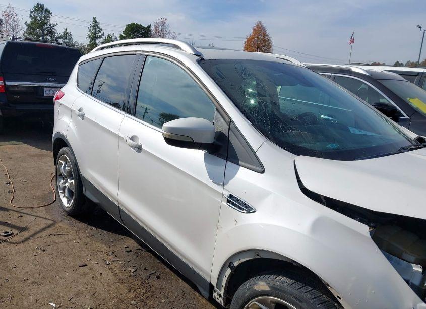 Photo 13 of 2016 Ford Escape TITANIUM (VIN 1FMCU0J91GUA03180)