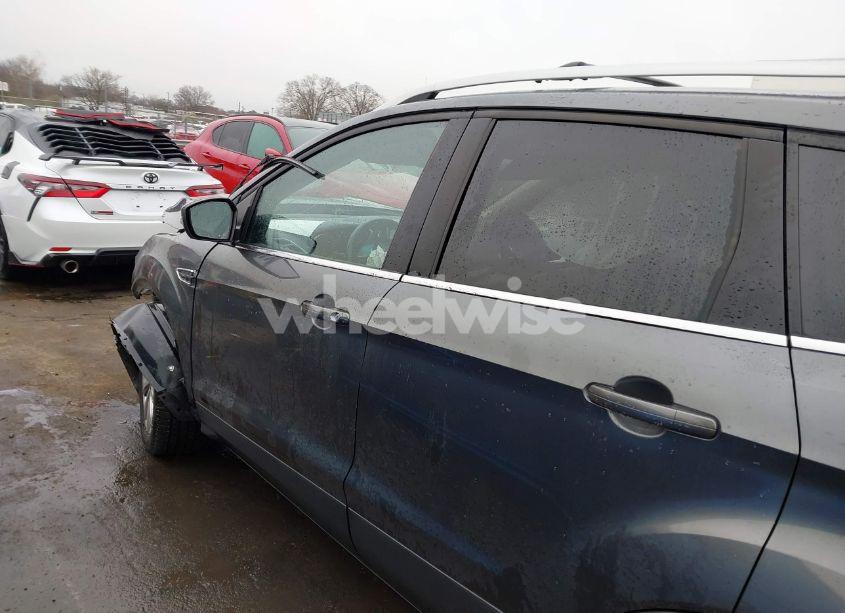 Photo 14 of 2017 Ford Escape TITANIUM (VIN 1FMCU0J91HUA25553)