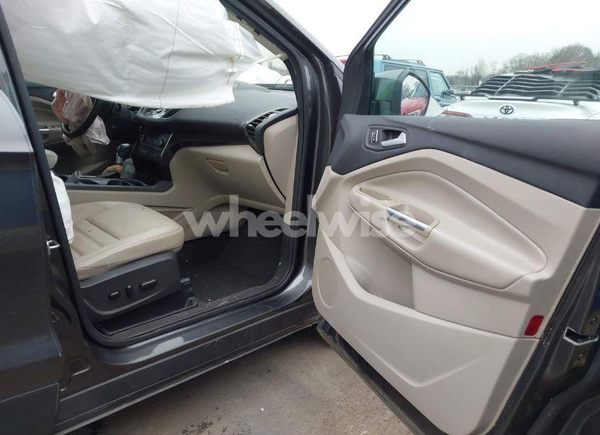 Photo 5 of 2017 Ford Escape TITANIUM (VIN 1FMCU0J91HUA25553)