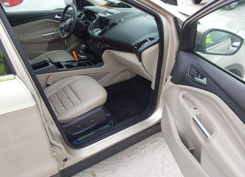 Photo 5 of 2017 Ford Escape TITANIUM (VIN 1FMCU0J91HUA27268)