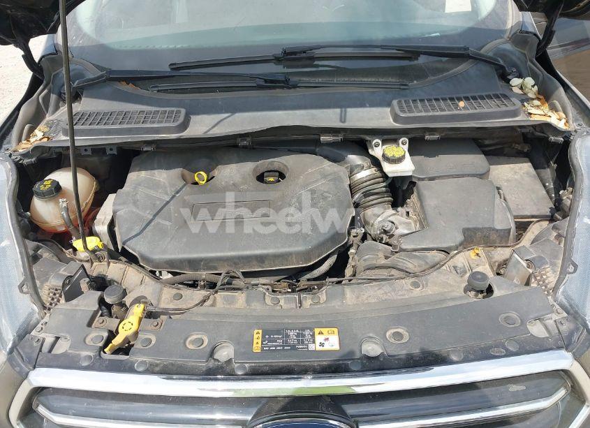 Photo 10 of 2017 Ford Escape TITANIUM (VIN 1FMCU0J91HUC13795)
